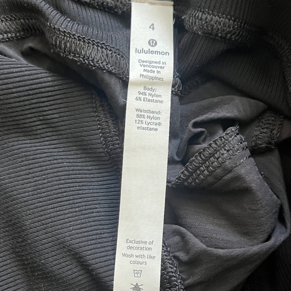 Lululemon Dance Studio Crop 25" Black Athletic Pants Size 4 - Picture 8 of 10